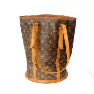 Louis Vuitton Monogram Bucket Bag – Vintage LV Shoulder Tote